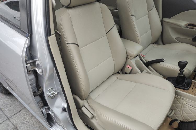 Used Buick Excelle 2015 1.5L Manual Classic Trim
