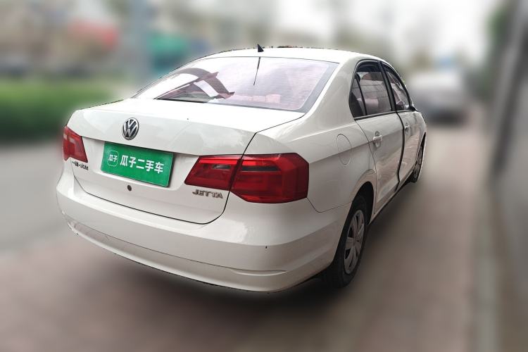 Used Volkswagen Jetta 2013 1.6L Manual Fashion Edition Rear Right 45 Deg