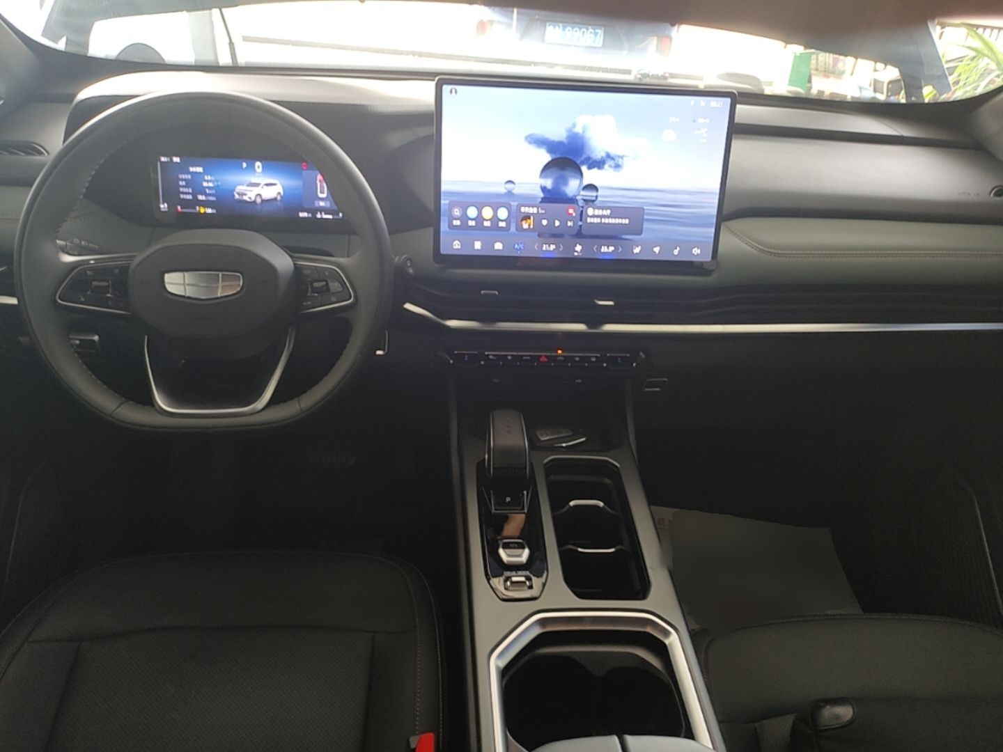 Geely Auto Haoyue L 2024 2.0T DCT Prestige Version — снимка 12