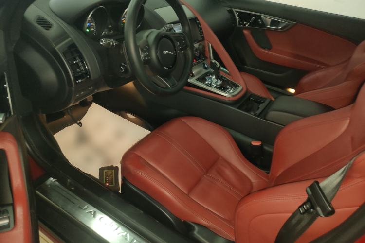 Used Jaguar F-TYPE 2016 3.0 SC Hardtop Version
