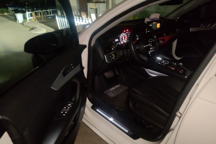 Used Audi A4L 2019 40 TFSI Fashion Edition China VI Emission Standard