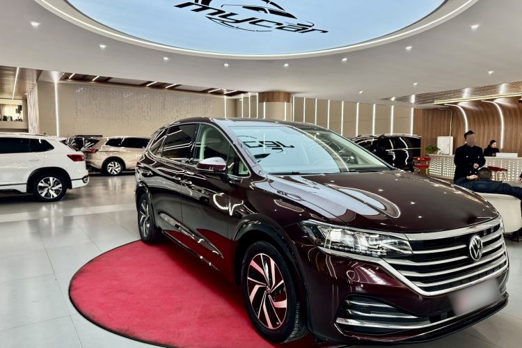 Used Volkswagen Viloran 2022 330TSI Luxury Edition Exterior 2