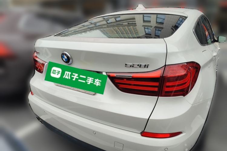 Used BMW 5 Series GT 2015 528i Leading Model
