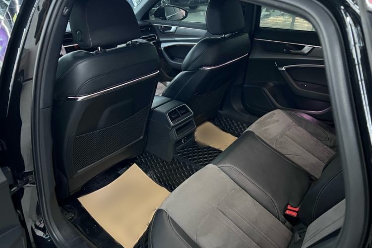 Used Audi A6L 2022 40 TFSI Luxury Dynamic Model Interior 6