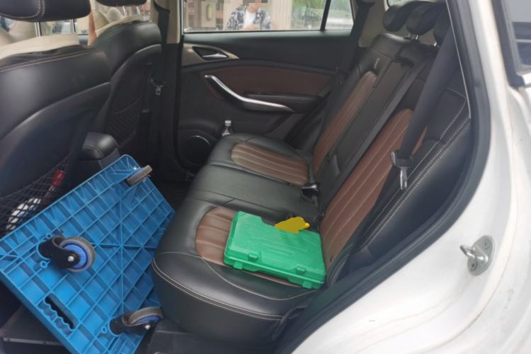 Used BYD Song 2016 GaiShi Edition 1.5TI Manual Elite Model
