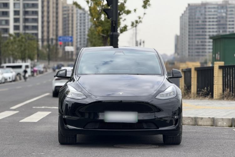 Used Tesla Model Y 2022 Long-Range All-Wheel-Drive Version Exterior 6