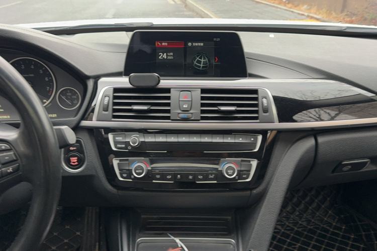 Used BMW 3 Series 2018 318Li
