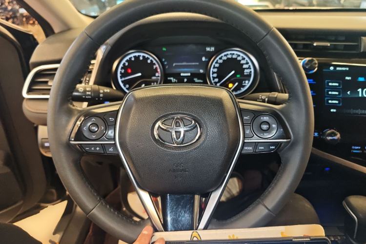 Used Toyota Camry 2019 Revised Version 2.0G Luxury Edition
