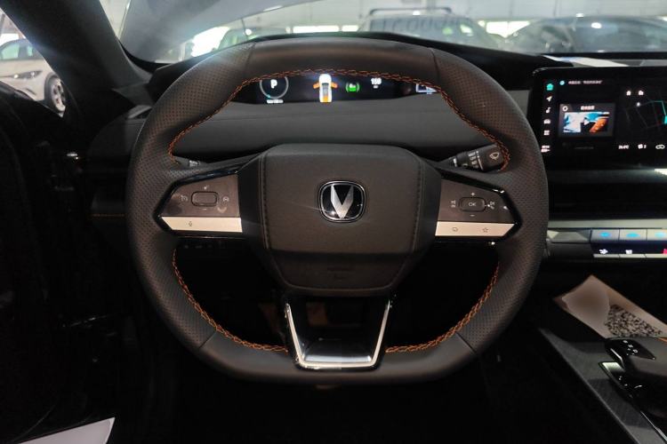 Used Changan UNI-V iDD 2023 Zhidian iDD 1.5T 113km Smart & Fun Version (Rapid Edition)