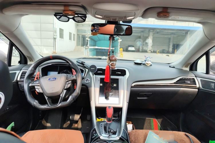 Used Ford Mondeo 2013 2.0L GTDi 200 Luxury Model
