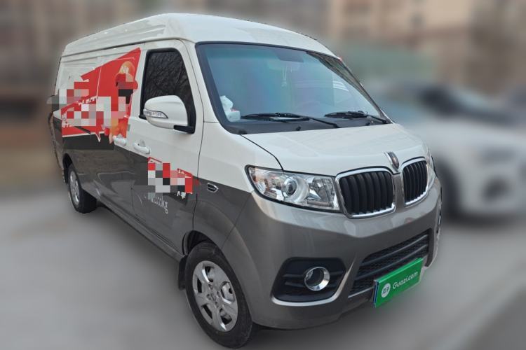 Used Jinbei New Hiace X30L 2023 1.5L Wealth Edition Van 2/5-Seater Air-Conditioned Model SWC15M