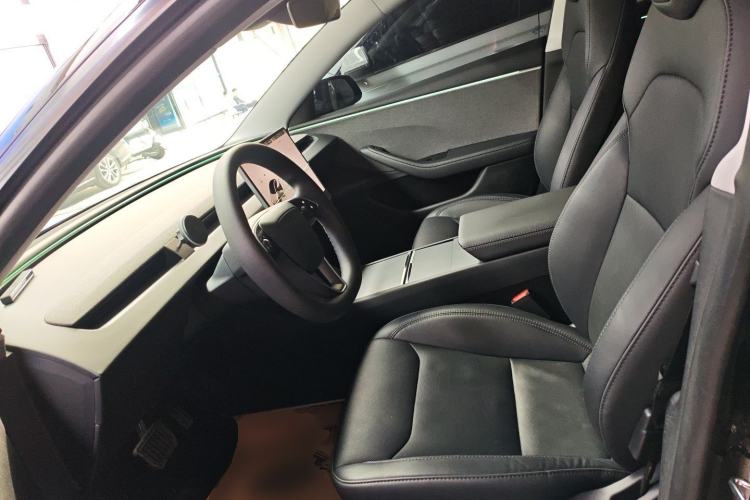 Used Tesla Model 3 2023 Rear-Wheel-Drive Version
