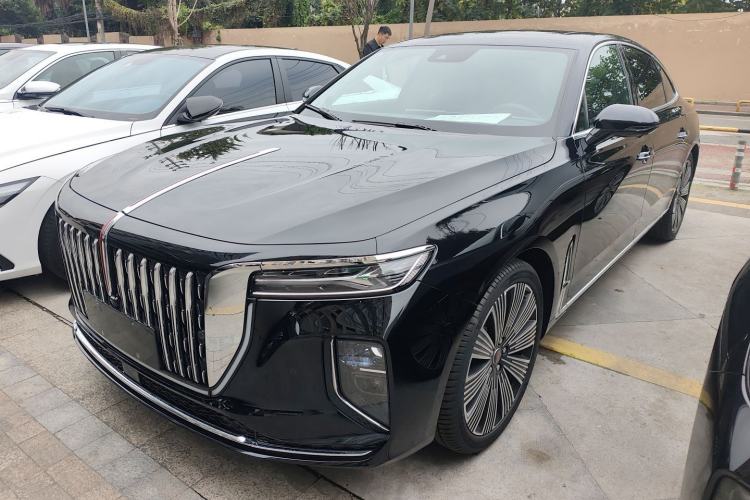 Used Hongqi H9 2025 2.0T Two-Wheel Drive Flagship Luxury Business Edition 5 Seats