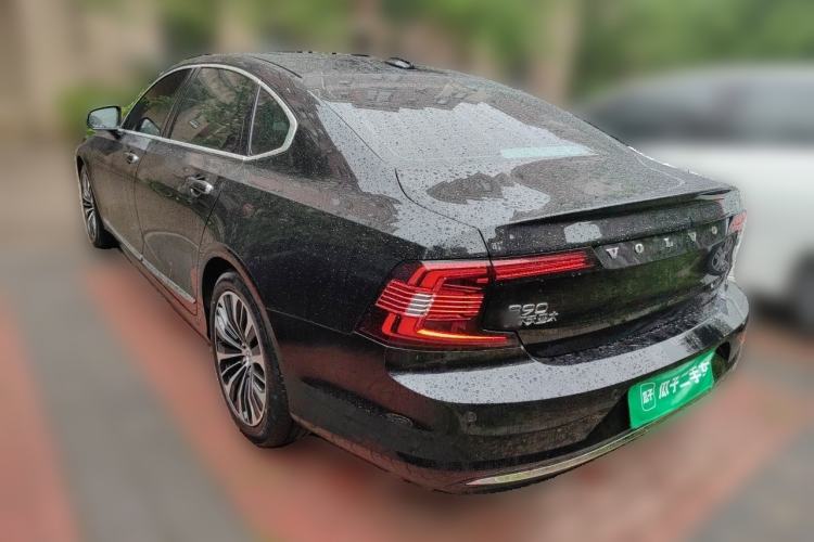 Used Volvo S90 2023 B5 Zhiyi Luxury Edition
