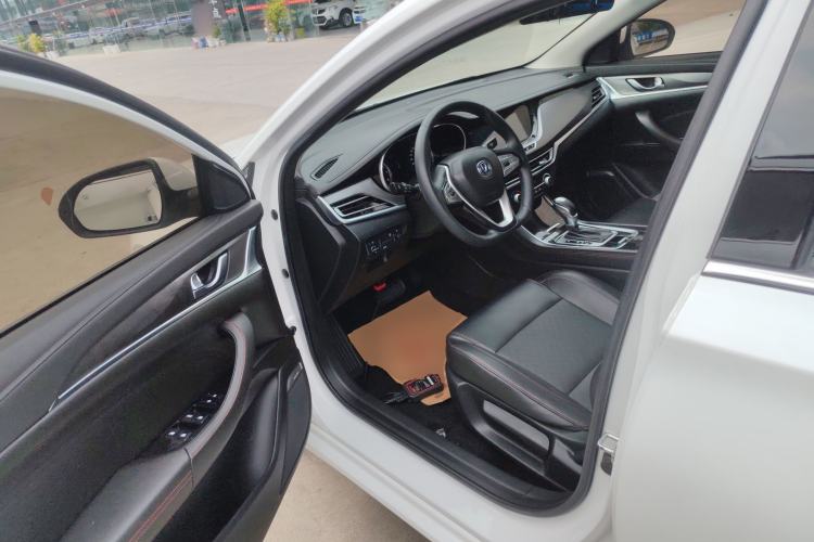 Used CHANGAN Eado 2019 Blue Whale Edition 280T GDI DCT High-Speed Model
