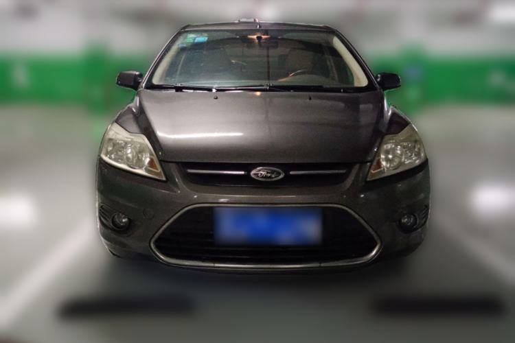 Used Ford Focus 2013 Sedan Classic 1.8L Manual Fashion Edition
