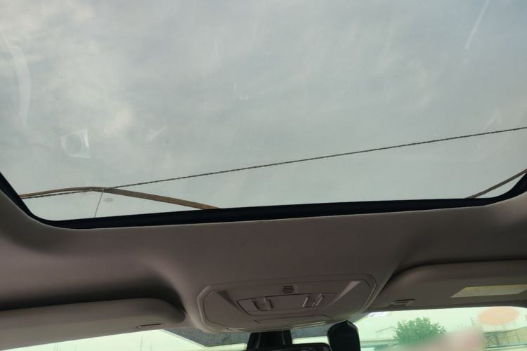 Used Ford Kuga 2015 1.5L GTDi Four-Wheel-Drive Elite Model Headliner