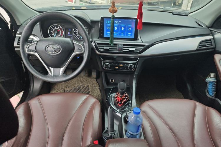 Used Soueast A5 Wing Dance 2019 1.5L Manual Luxury Version China V Standard