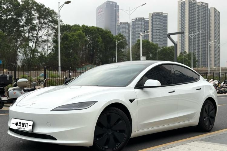 Used Tesla Model 3 2023 Rear-Wheel-Drive Version Exterior 1