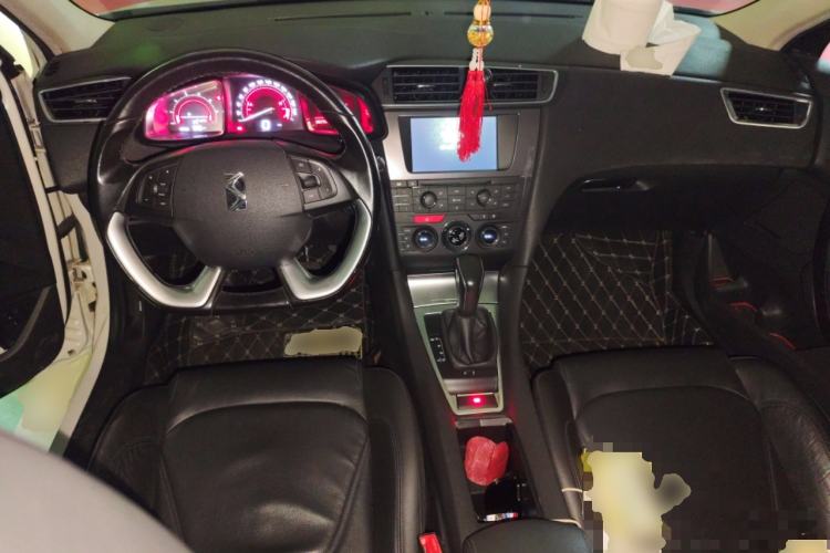 Used DS 5LS 2014 1.6T Elegant Version THP160
