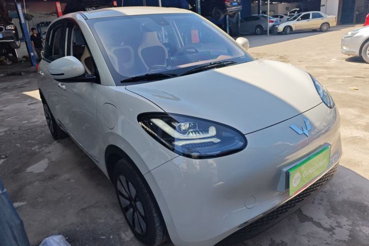 Used Wuling Bingo 2023 203km Comfort Edition Front Right 45 Deg