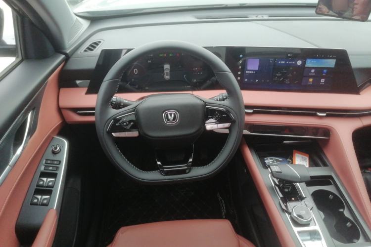 Used Changan CS75 PLUS 2024 3rd Generation Champion Edition 1.5T Intelligent Drive Dynamic Model
