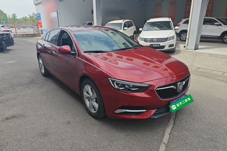 Used Buick Regal 2017 20T Prestige Model Front Right 45 Deg