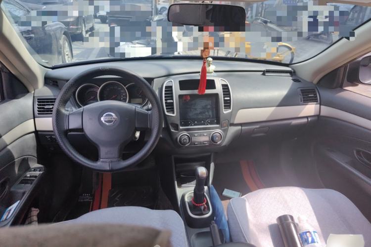 Used Nissan Sylphy 2018 Classic 1.6XE+ Manual Luxury Edition Center Console