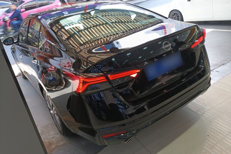 Used Nissan Teana 2022 2.0L XL-TLS Enjoyment Edition Exterior 2