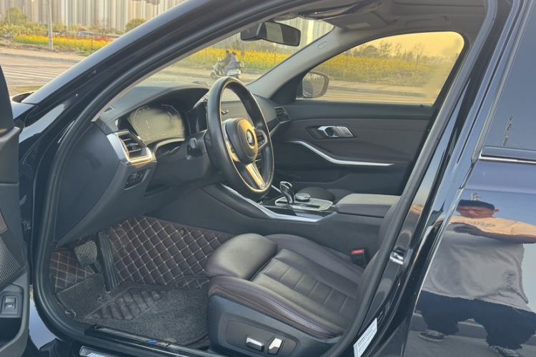 Used BMW 3 Series 2020 Restyled 325Li M Sport Package
