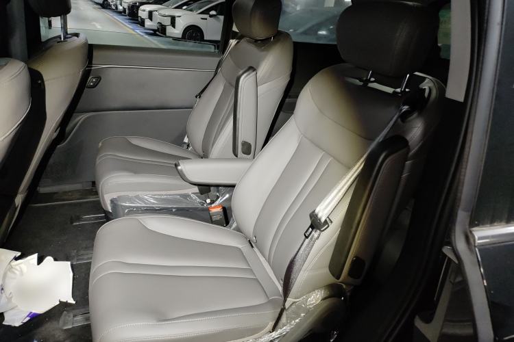 Used SAIC MAXUS Dajia 7 2024 Revised Version Super Hybrid Long-Range Edition Enjoyment Version Left Rear Seat