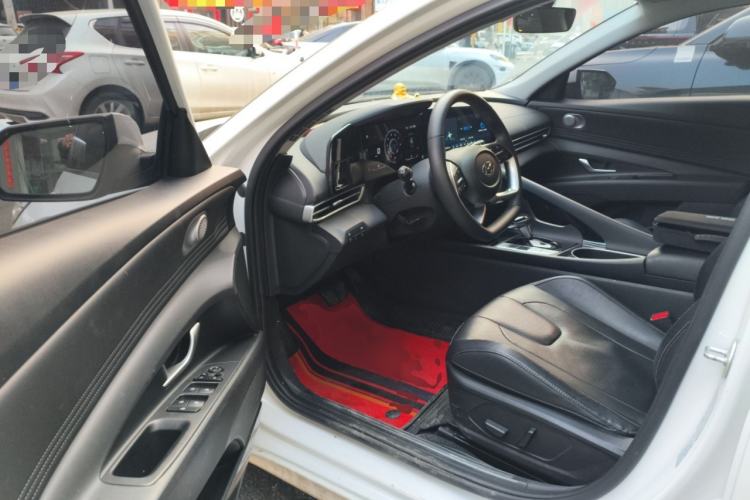 Used Hyundai Elantra 2022 1.5L CVT LUX Prestige Edition