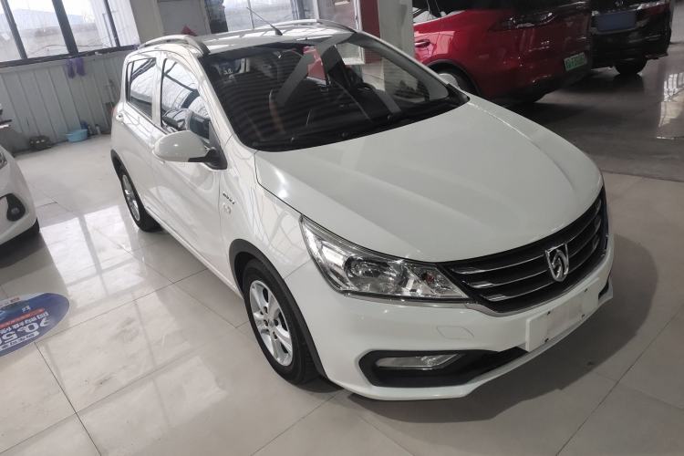 Used Baojun 310 2017 1.5L Automatic Fashion Model
