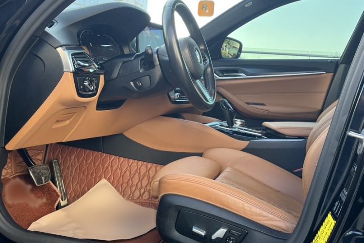 Used BMW 5 Series 2020 525i M Sport Package
