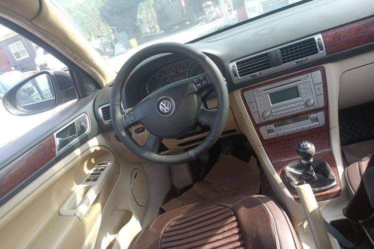 Used Volkswagen Passat 2009 1.8T Manual Luxury Edition Steering Wheel