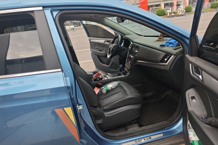 Used Roewe RX5 2016 20T Two-Wheel Drive Automatic Flagship Edition
