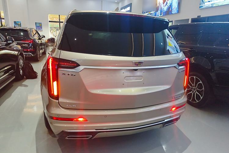 Used Cadillac XT6 2022 2.0T 7-Seater Four-Wheel Drive Luxury Version
