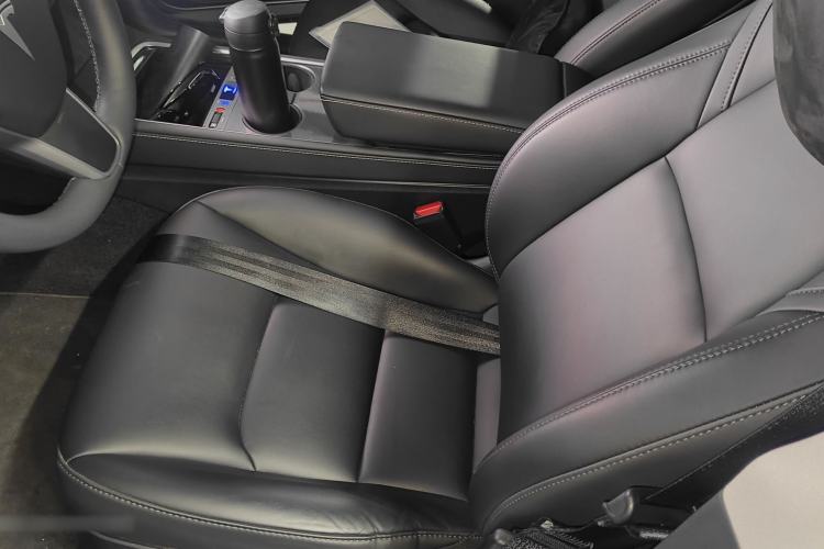 Used Tesla Model Y 2022 Revised Version Rear-Wheel Drive Left Front Seat