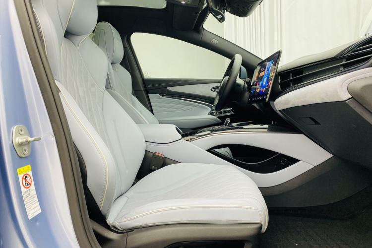 Used BYD Seal 2022 650 km All-Wheel-Drive Performance Version