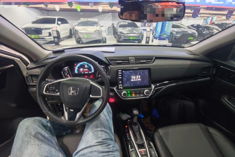 Used Honda Crider 2022 180Turbo CVT Luxury Edition Center Console