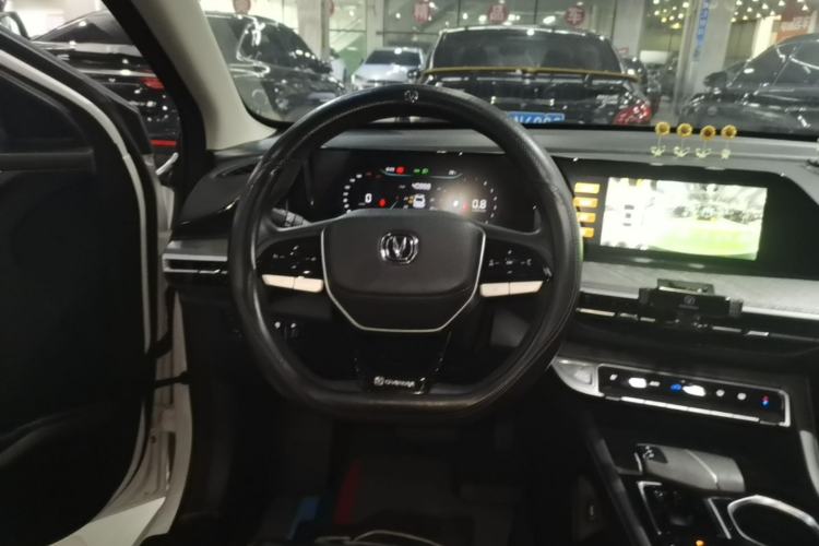 Used CHANGAN Eado 2023 Changan Edition PLUS Blue Whale NE 1.4T GDI DCT Prestige Version
