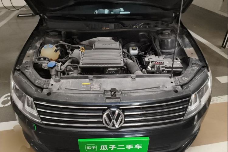 Used Volkswagen Lavida 2015 1.6L Automatic Fashion Edition