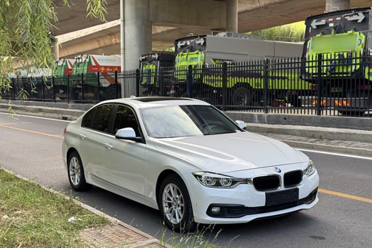 Used BMW 3 Series 2016 316i Fashion Model