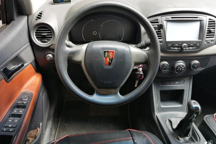 Used Roewe 350 2015 1.5L Manual Luxury Sunroof Edition