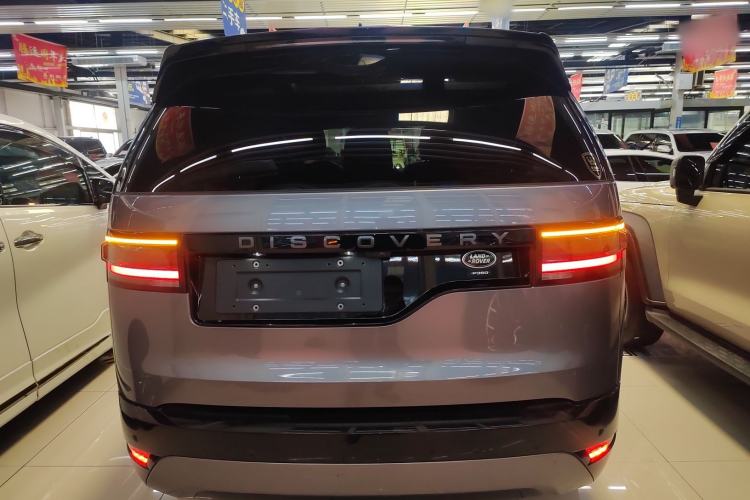Used Land Rover Discovery 2023 Revised Version 360 PS R-Dynamic S