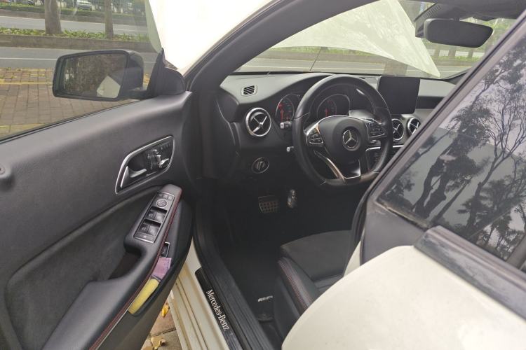 Used Mercedes-Benz CLA 2017 CLA 220 4MATIC Driver Seat