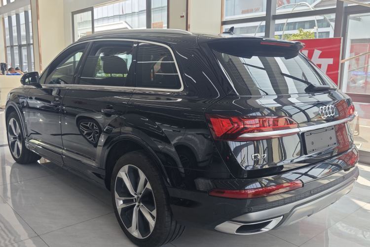 Used Audi Q7 2020 55 TFSI quattro S line sports model Exterior 2