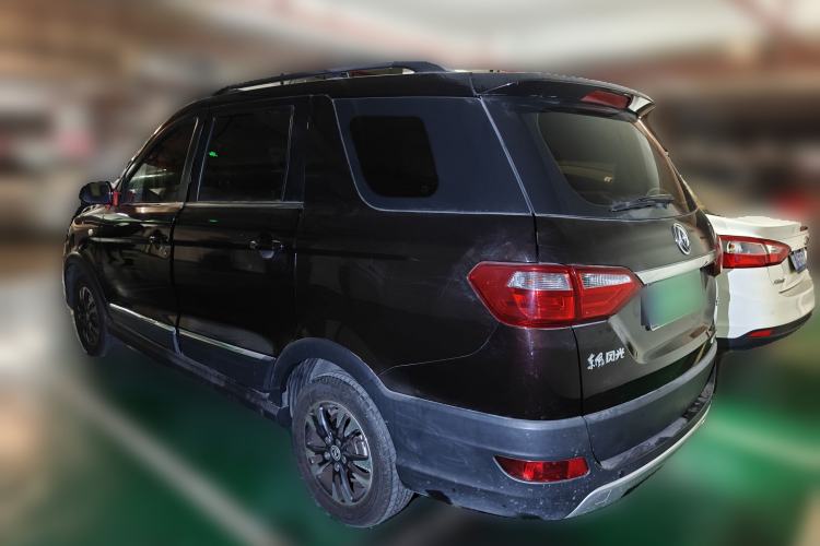 Used Dongfeng Fengon 370 2017 1.5L CVT Fashion Edition 7-Seater
