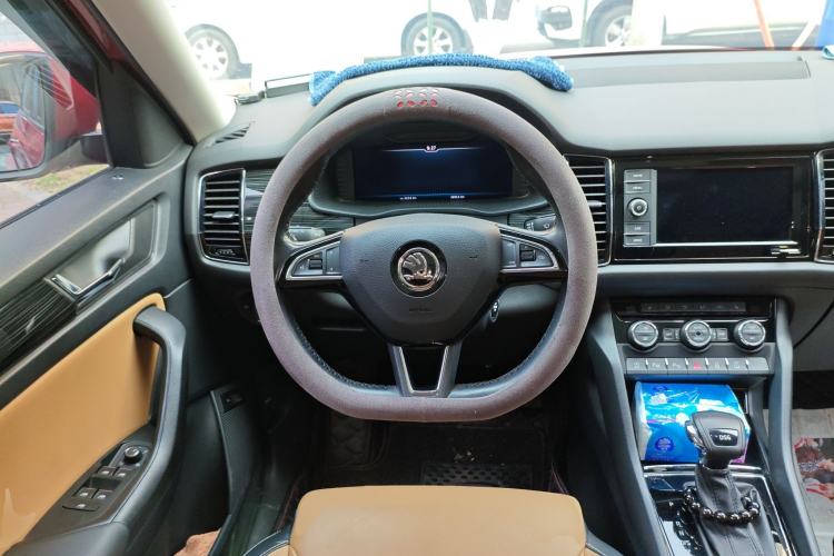 Used Skoda Kodiaq GT 2019 TSI380 4x4 Luxury Edition China VI Standard Steering Wheel