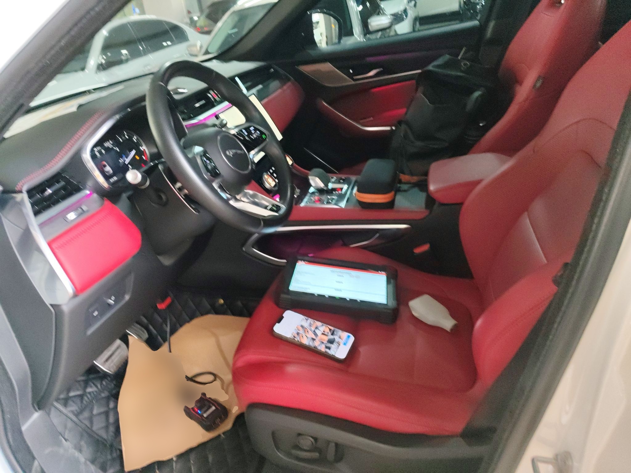 Переднее сиденье в автомобиле